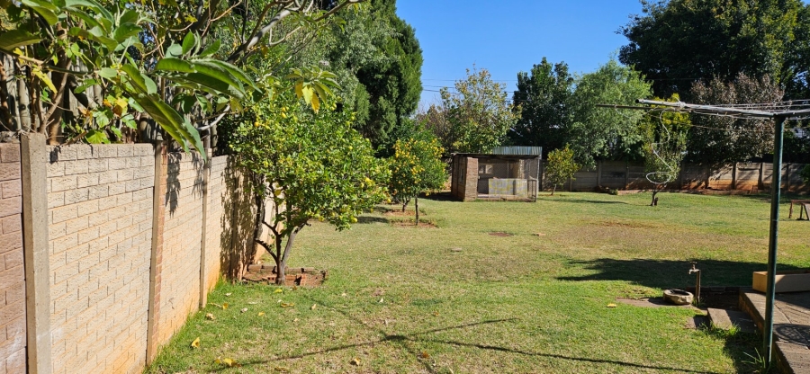  Bedroom Property for Sale in Langenhovenpark Free State